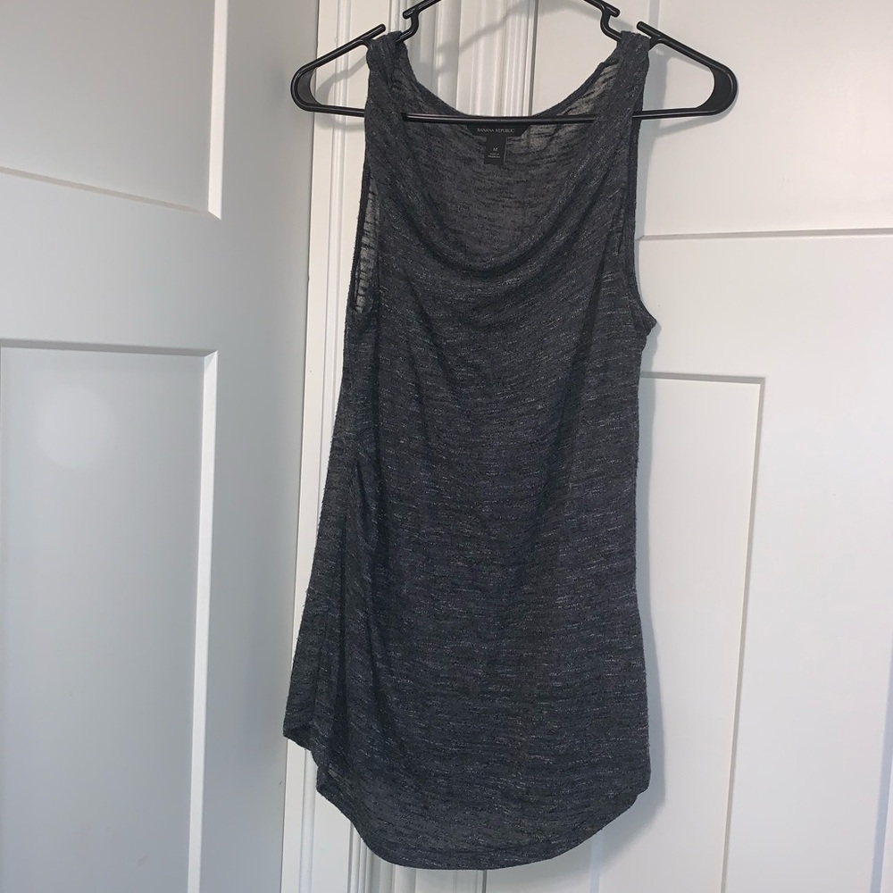 Flattering tank
